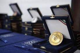 عبور ایران با انقلاب اسلامی از بی‌سوادی گسترده به المپیادهای علمی