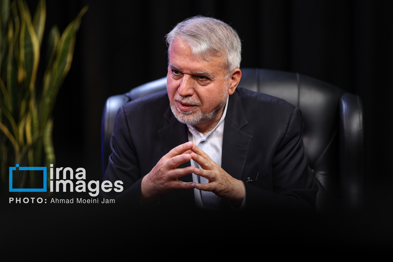 راه توسعه کشور عمل به گفتمان امام خمینی (ره) است راه توسعه کشور عمل به گفتمان امام خمینی (ره) است