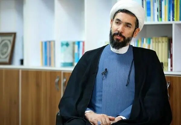 دانشگاه مرکز تولید محتوا در شناساندن امام (ره) است دانشگاه مرکز تولید محتوا در شناساندن امام (ره) است