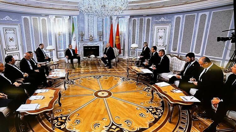 پزشکیان: یکجانبهگرایی آمریکا قابل تحمل نیست پزشکیان: یکجانبهگرایی آمریکا قابل تحمل نیست