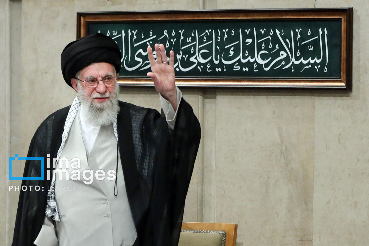 پیام رهبر انقلاب به مناسبت قهرمانی تیم ملی کشتی آزاد