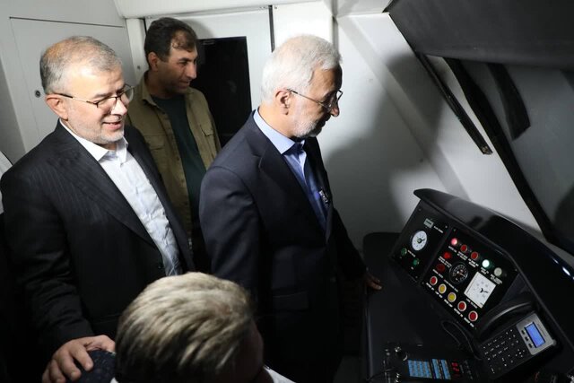 متروی کرج و تهران به هم متصل شد متروی کرج و تهران به هم متصل شد