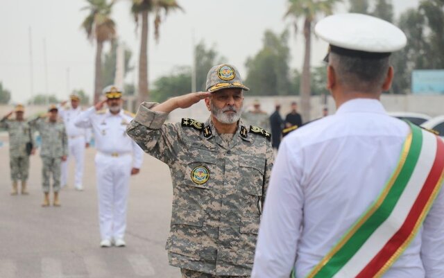 بازدید سرلشکر موسوی از توان آفندی و پدافندی