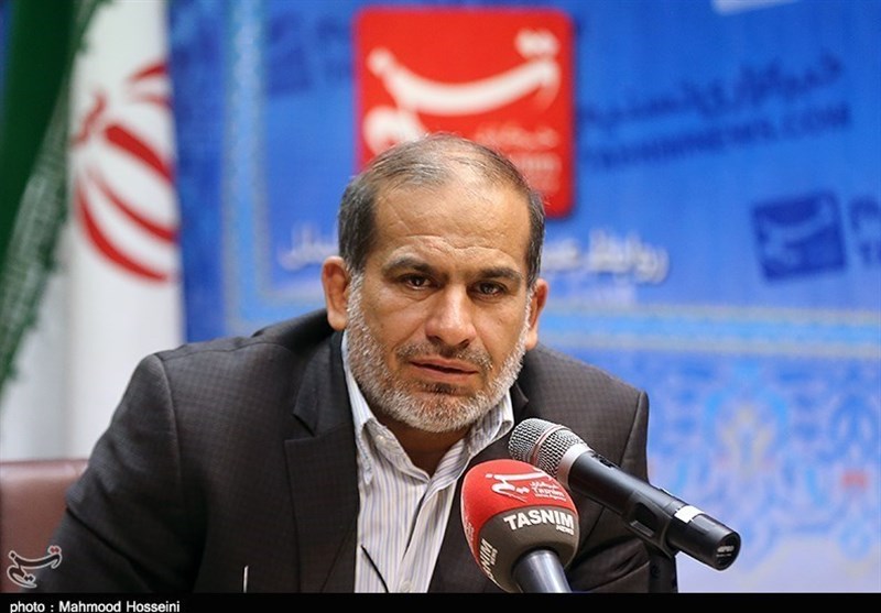 رمز و راز جایگاه والای جوانان در نگاه امام خامنهای رمز و راز جایگاه والای جوانان در نگاه امام خامنهای