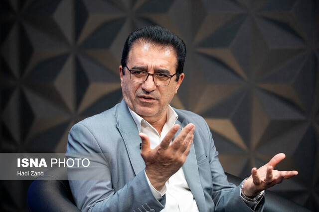 چرا روز «کوروش» در تقویم نیست؟ چرا روز «کوروش» در تقویم نیست؟