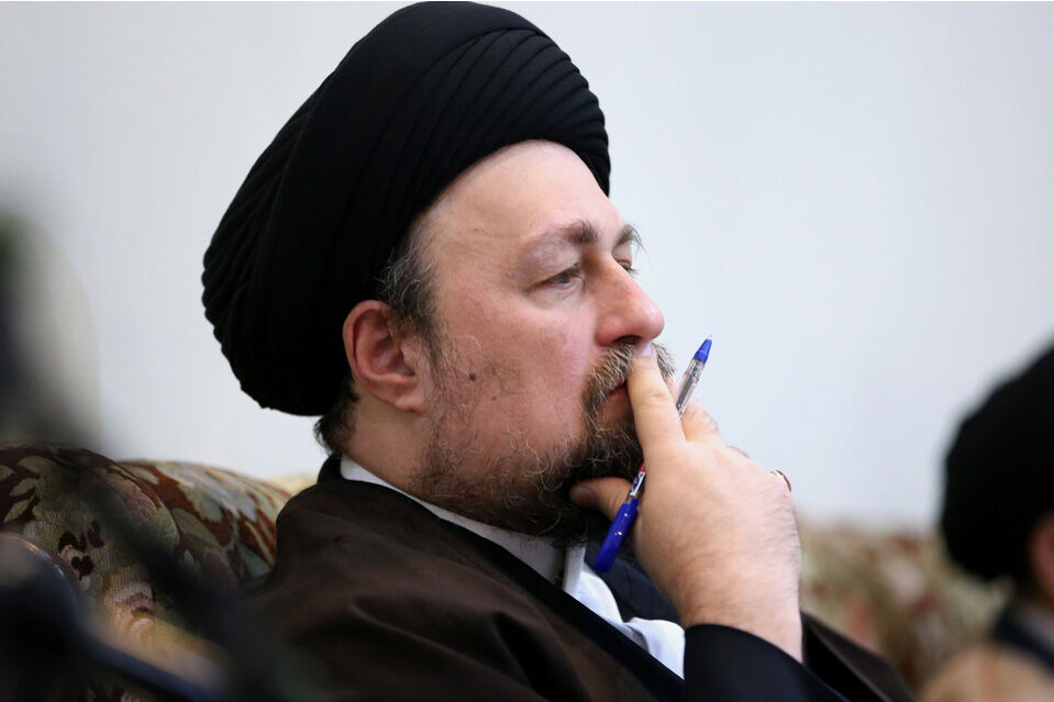 تسلیت حجه الاسلام سیدحسن خمینی به احمدینژاد تسلیت حجه الاسلام سیدحسن خمینی به احمدینژاد