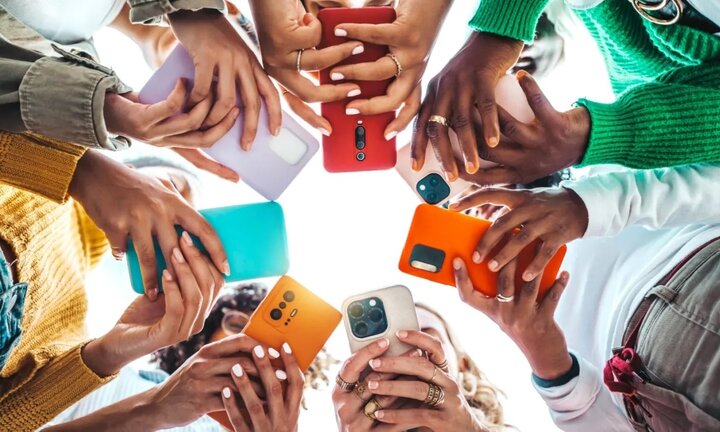 آیا اینترنت،انسان‌ها را بی‌سوادتر کرده است