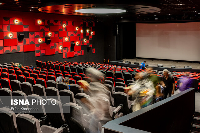 آلودگی هوا سینماها را خلوت کرده