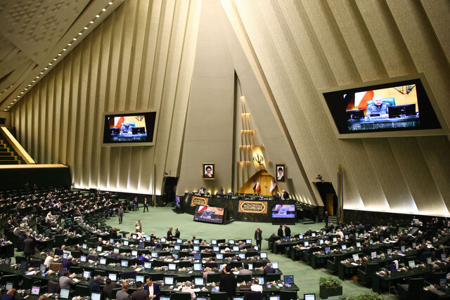موافقت با طرح حبسزدایی از محکومان مالی مهریه موافقت با طرح حبسزدایی از محکومان مالی مهریه