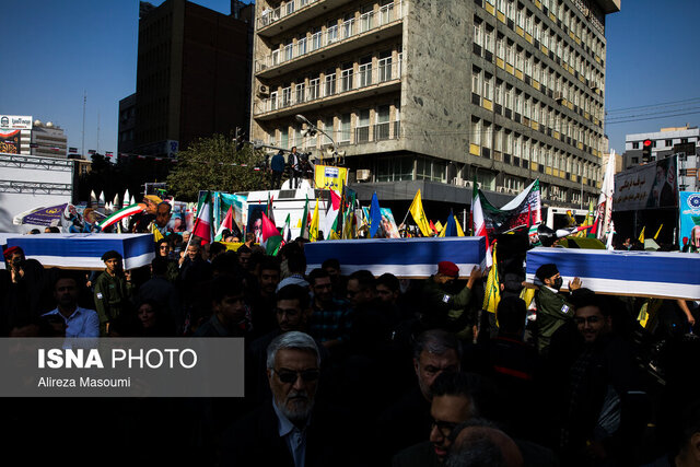 بازتاب برگزاری مراسم ۱۳ آبان در رسانههای جهان بازتاب برگزاری مراسم ۱۳ آبان در رسانههای جهان