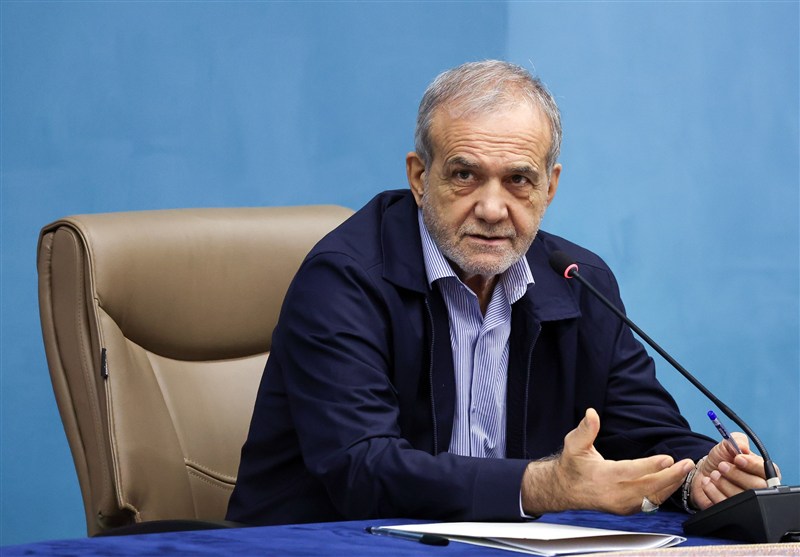 اولویت توسعه ناوگان عمومی و تکمیل کریدورهای ریلی