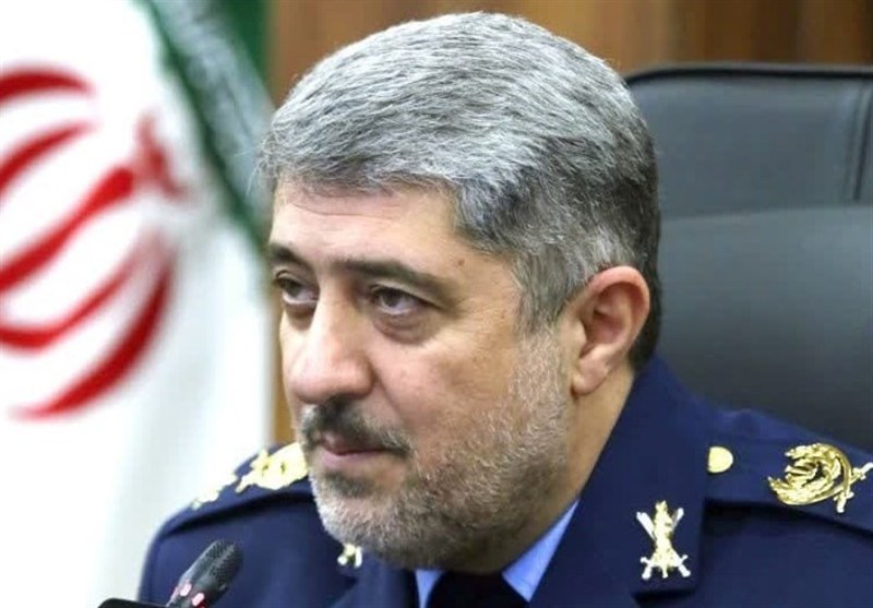 دفاع از کشور وظیفه مشترک همه ما ایرانیان است دفاع از کشور وظیفه مشترک همه ما ایرانیان است