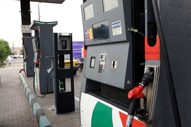 مالکان چند خودرو چقدر سهمیه سوخت میگیرند؟ مالکان چند خودرو چقدر سهمیه سوخت میگیرند؟