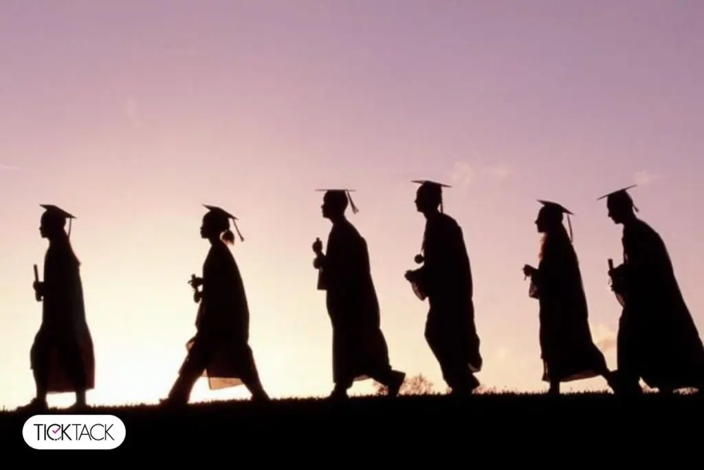 نسل زد پاسخ شفاف می‌خواهد!