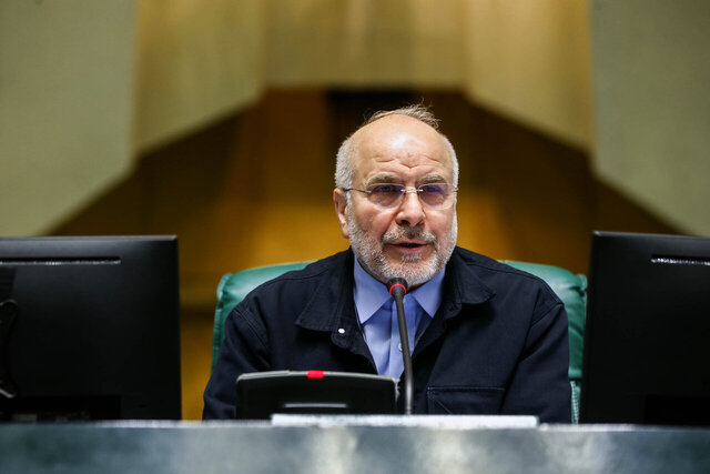 باید با معترضان گفت‌وگو کرد