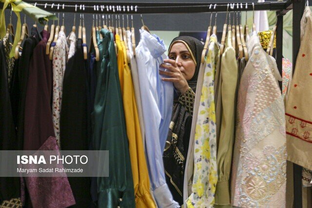 چند درصد بازار در اختیار پوشاک وارداتی است؟